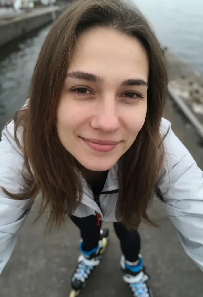 Оля